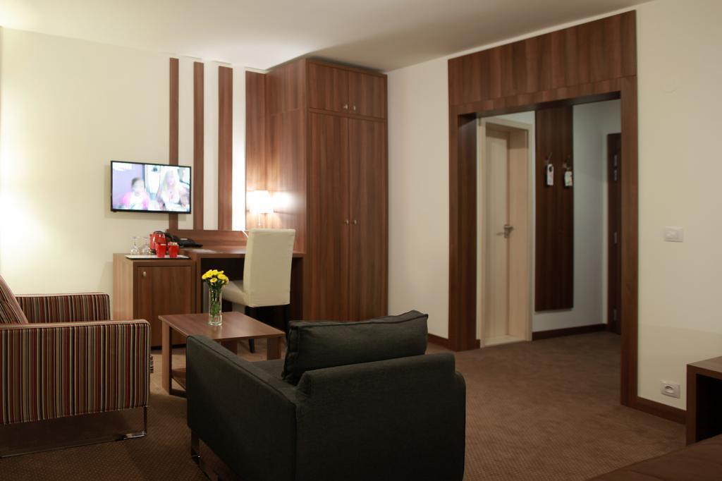 Hotel Metropol Спішська Нова Весь Номер фото