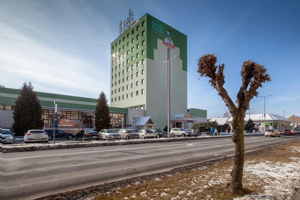 Hotel Metropol Спішська Нова Весь Екстер'єр фото